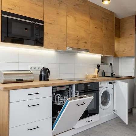 Apartment Classic & Elegant Moniuszki In By Renters *