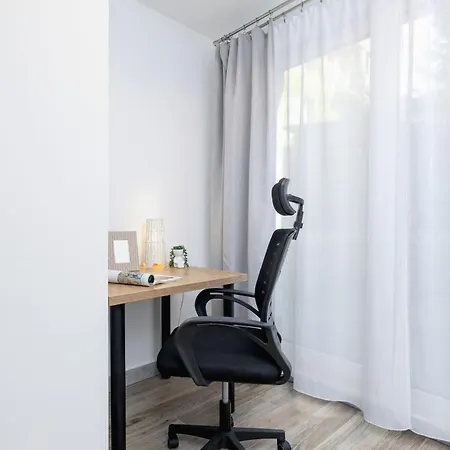 Classic & Elegant Moniuszki In By Renters
